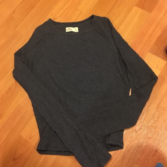 Hollister top