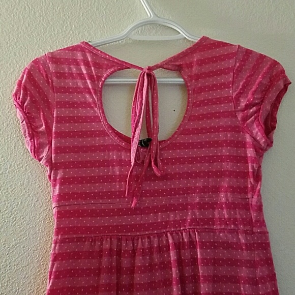 Pink top - Picture 2 of 3