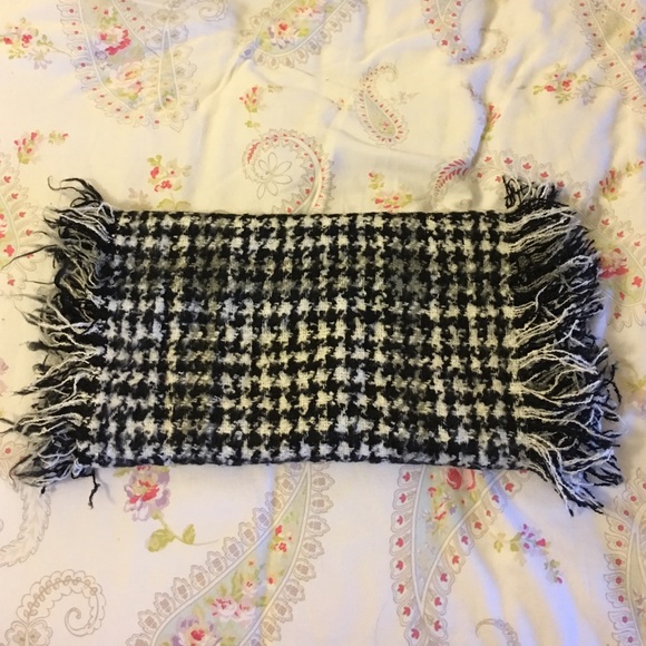 Infinity Houndstooth Scarf