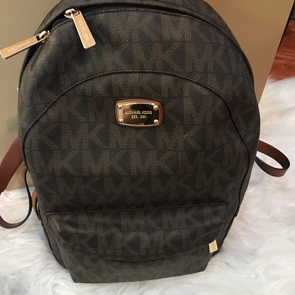 *Sold*Michael Kors Backpack Signature Design - Picture 1 of 4