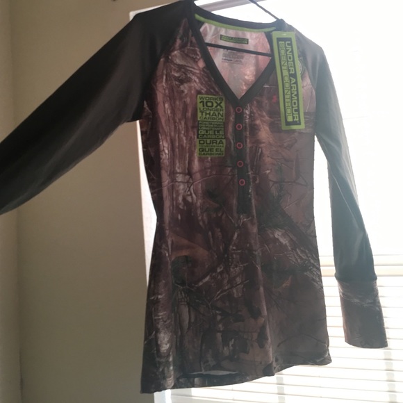 under armour sent control shirt