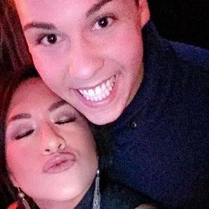 Meet your Posher, Zach