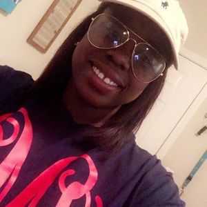 Meet your Posher, Amber