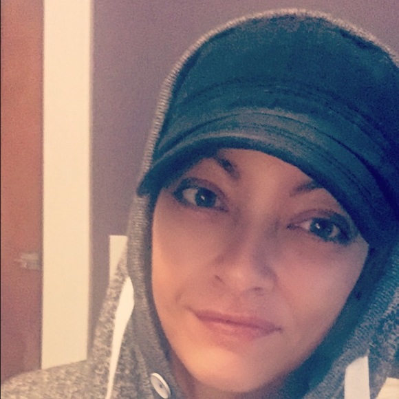 Meet your Posher, Norma