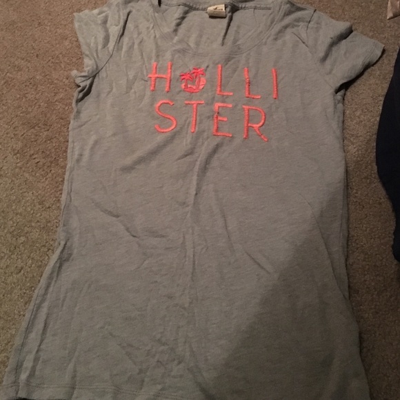 Grey and coral Hollister tee shirt