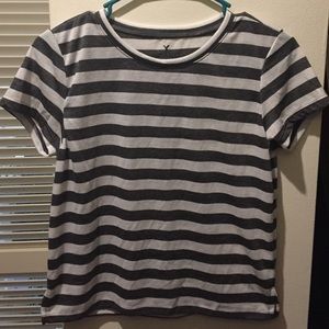🖤 White & Grey Striped Tee - American eagle