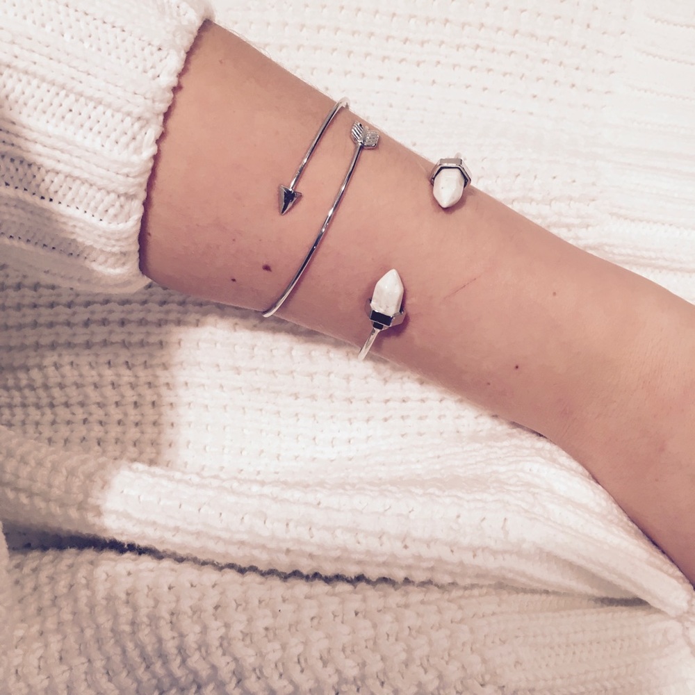 ❌SOLD❌Silver Arrow Bracelet Cuff