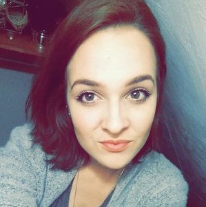 Meet your Posher, Jaclyn