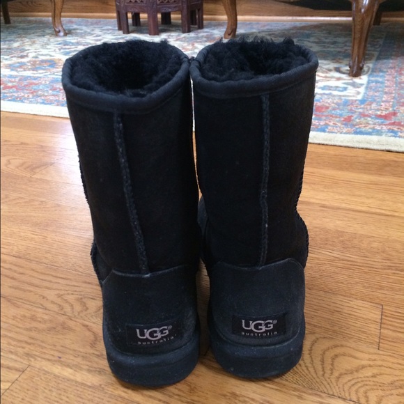 Black Uggs