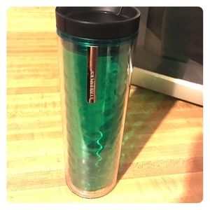 Starbucks cup (hot and cold drinks)