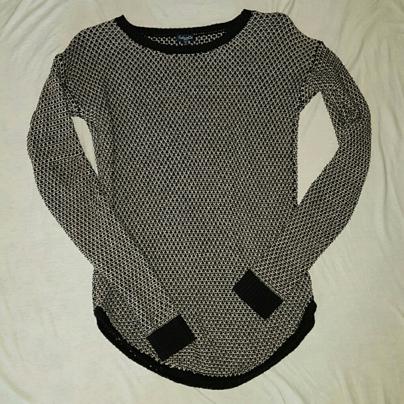 Splendid cream and black knitted sweater