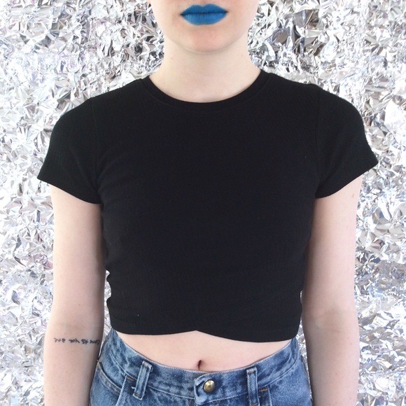 SALE crisscross c r o p  t o p