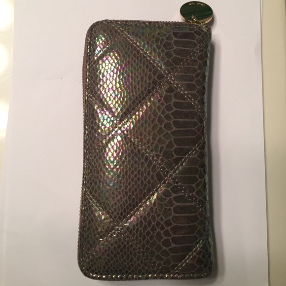 Large snakeskin full zip wallet
