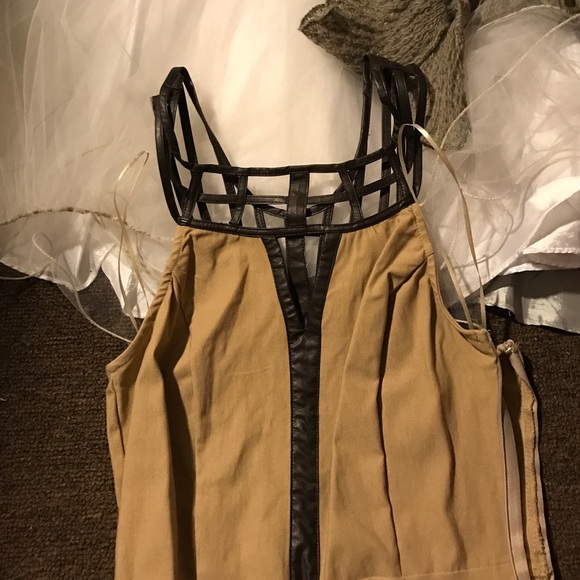 Dress - Picture 2 of 3