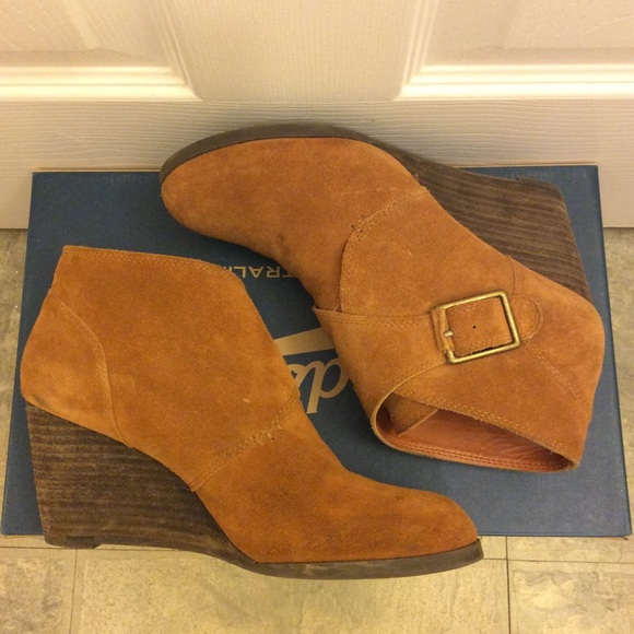 Lucky Brand Bootie Wedge (Suede)