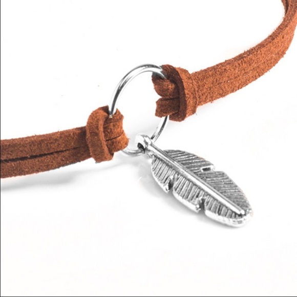 BOHEMIAN SUEDE LEATHER CHOKER SILVER LEAF - Picture 3 of 3