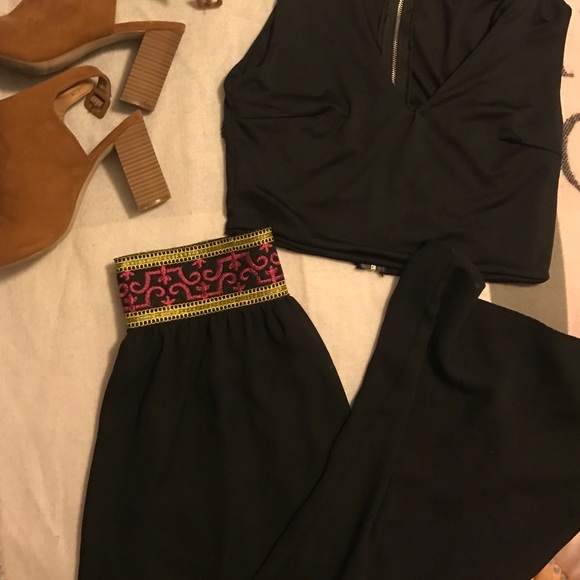 Perfect black maxi skirt!