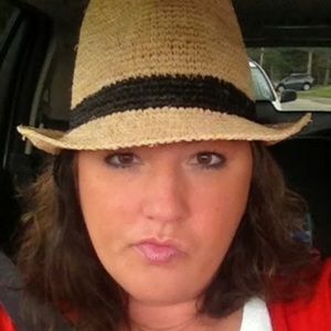 Meet your Posher, Regina