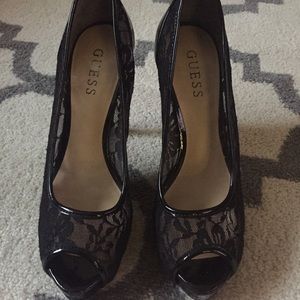 Guess Lace Peeptoe heels