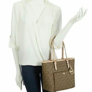 ****SOLD****Michael Kors Jet Set Medium Tote