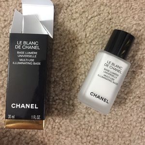 Chanel Le Blanc Illuminating Base. NEW