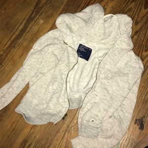 Very good condition white sweatshirt