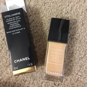 Chanel moisture rich fluid. Brand new