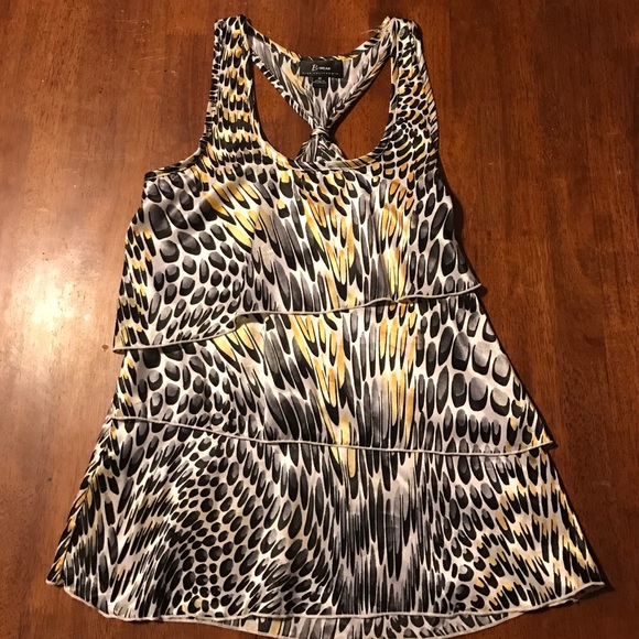 B wear top