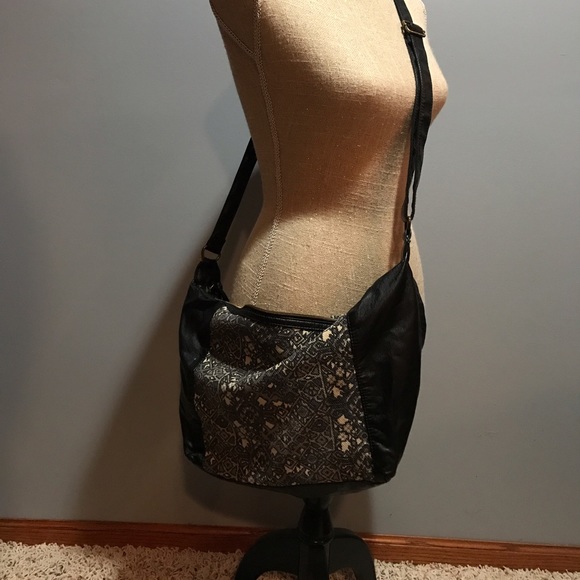 Black, white, & gray cross body bag. - Picture 1 of 4