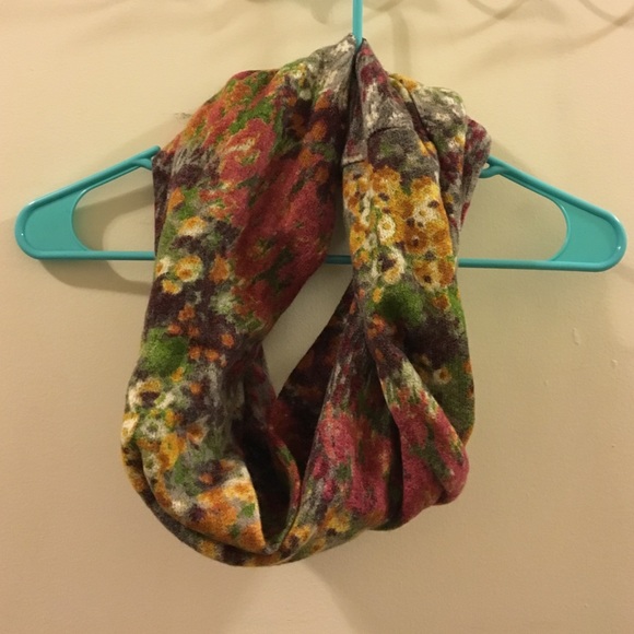 Anthropologie infinity scarf
