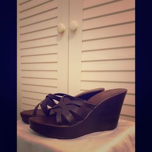 Mossimo wedge sandals, never worn!