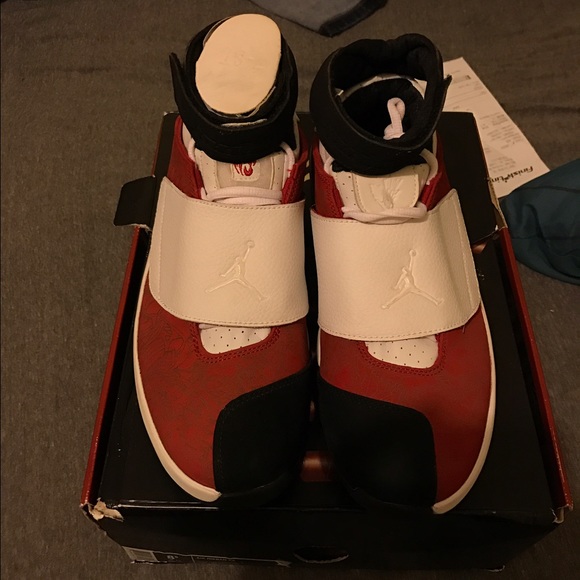 DEADSTOCK Jordan 20s mid west size 8.5 OG all