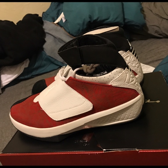 DEADSTOCK Jordan 20s mid west size 8.5 OG all