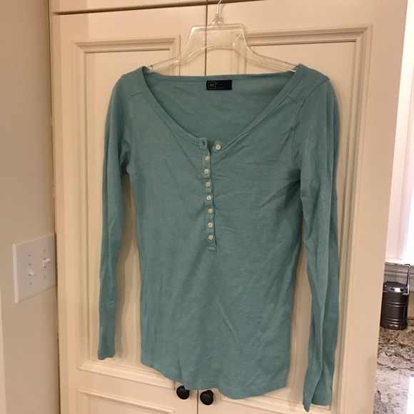Small Gap sea green long sleeve shirt