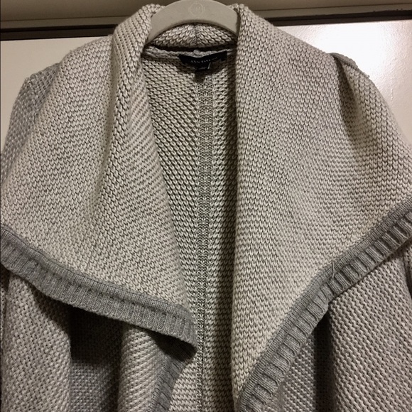 Warm and toasty Ann Taylor long blanket cardigan