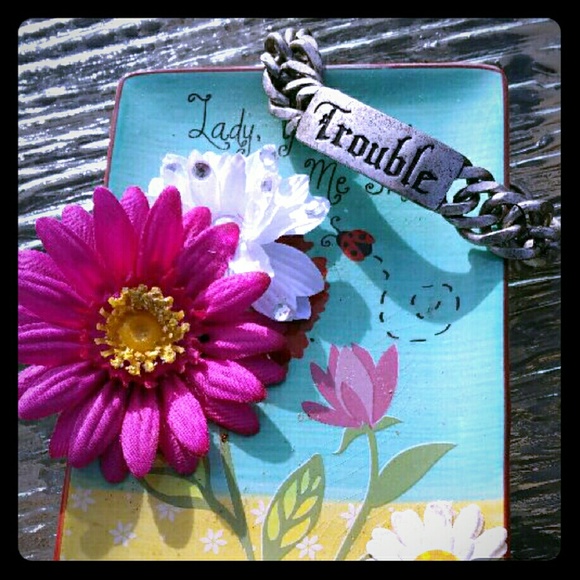 TROUBLE BRACELET