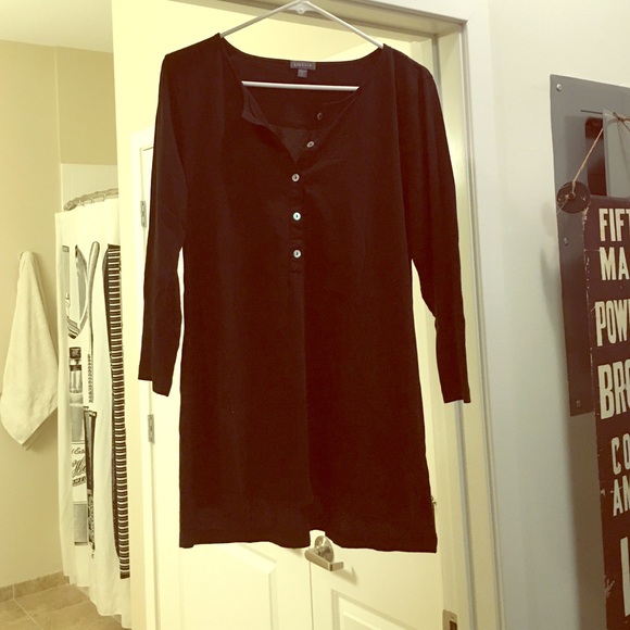 3/4 Sleeve solid Henley tunic