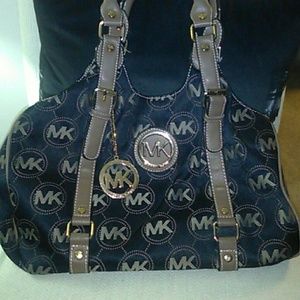 Large Micheal Kors