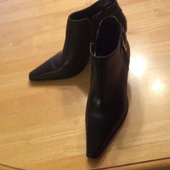 Black Boots