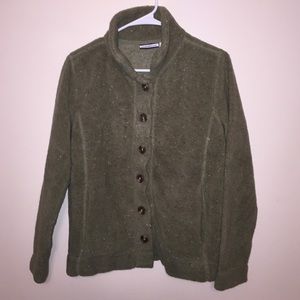 Warm button up sweater with pockets