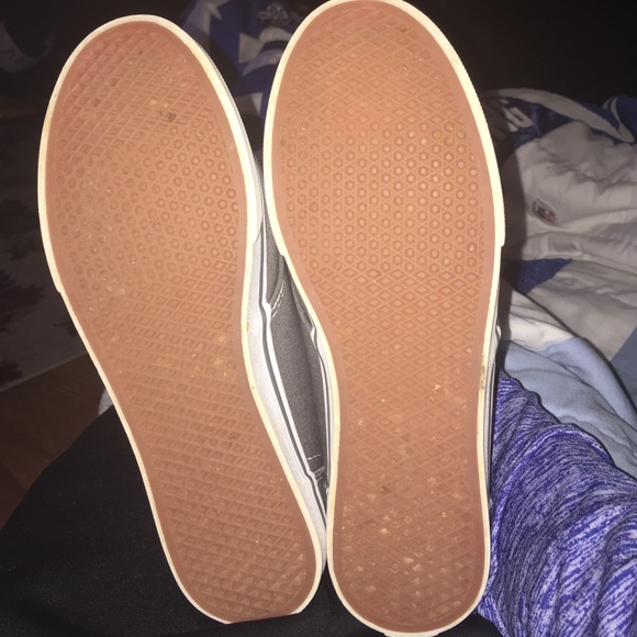 Grey vans - Picture 3 of 4