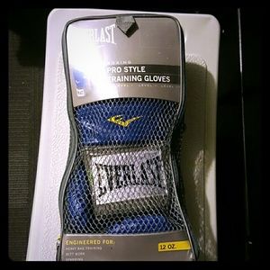 Pro style training gloves