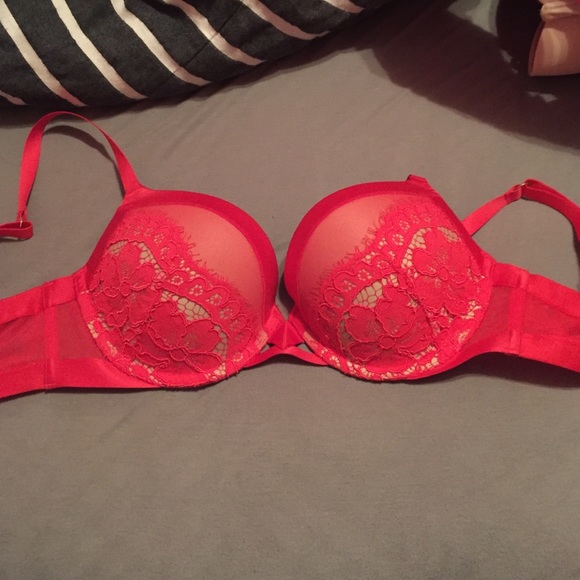 Red Bra!