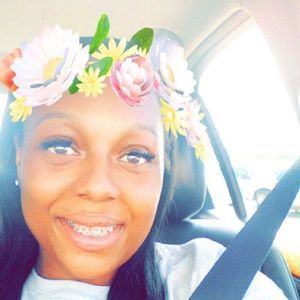 Meet your Posher, Sierra