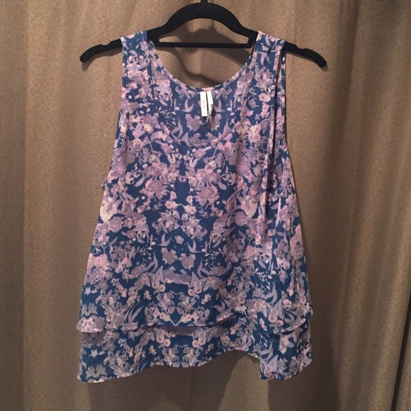 Floral blue tank