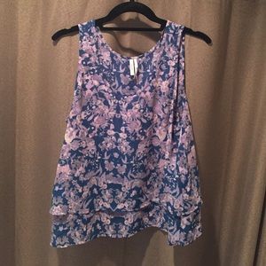Floral blue tank