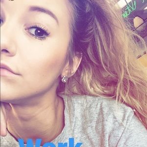 Meet your Posher, Haley