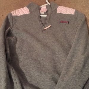 Vineyard vines sweatshirt