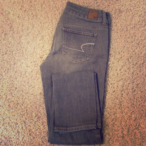 Size 8 Reg, Gray Super Skinny Stretch AE Jeans