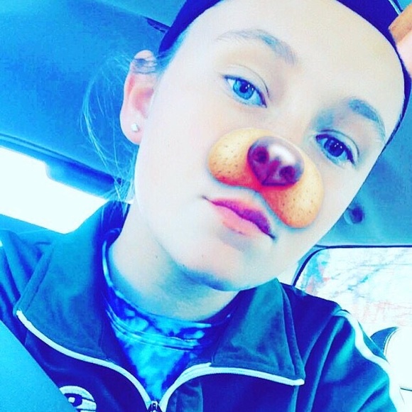 Meet your Posher, Olivia